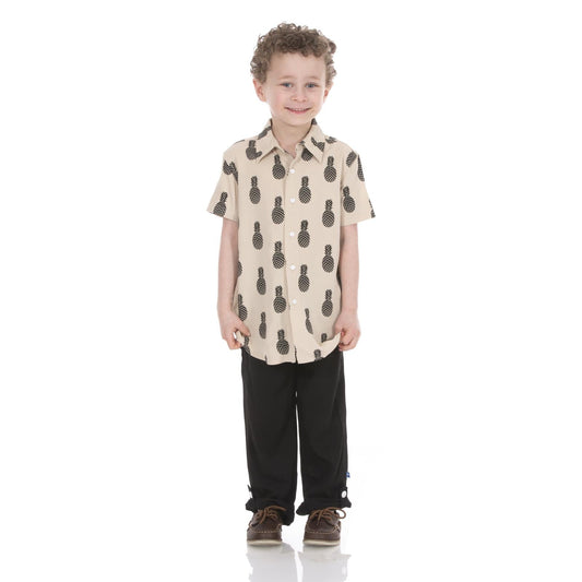 Print Short Sleeve Woven Button Down Shirt in Burlap Pineapples