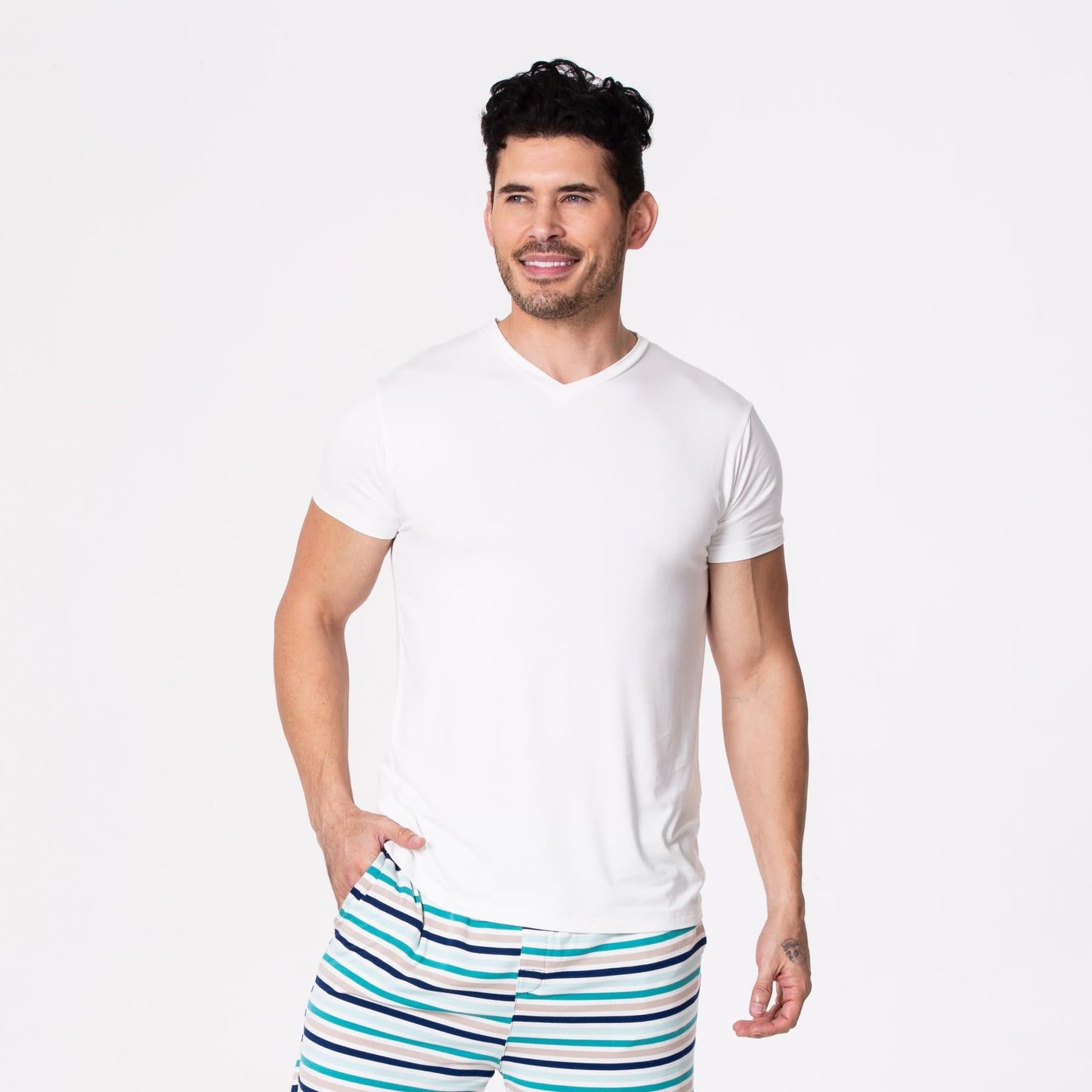 Men's Short Sleeve V-Neck Tee in Natural