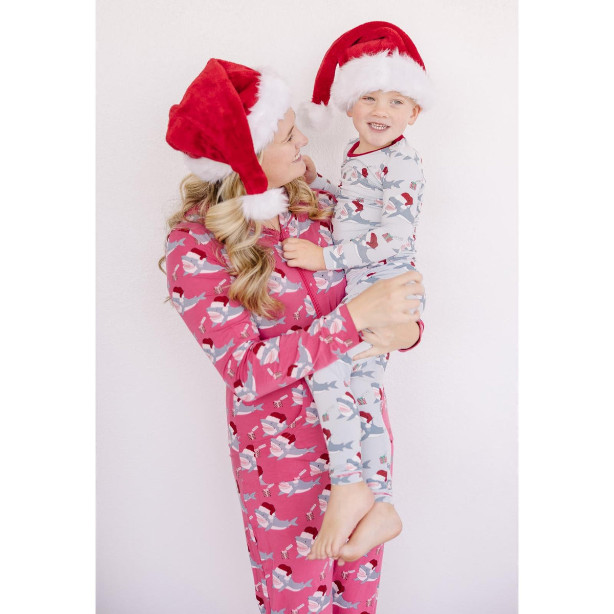 Print Long Sleeve Pajama Set in Illusion Blue Holiday Sharks