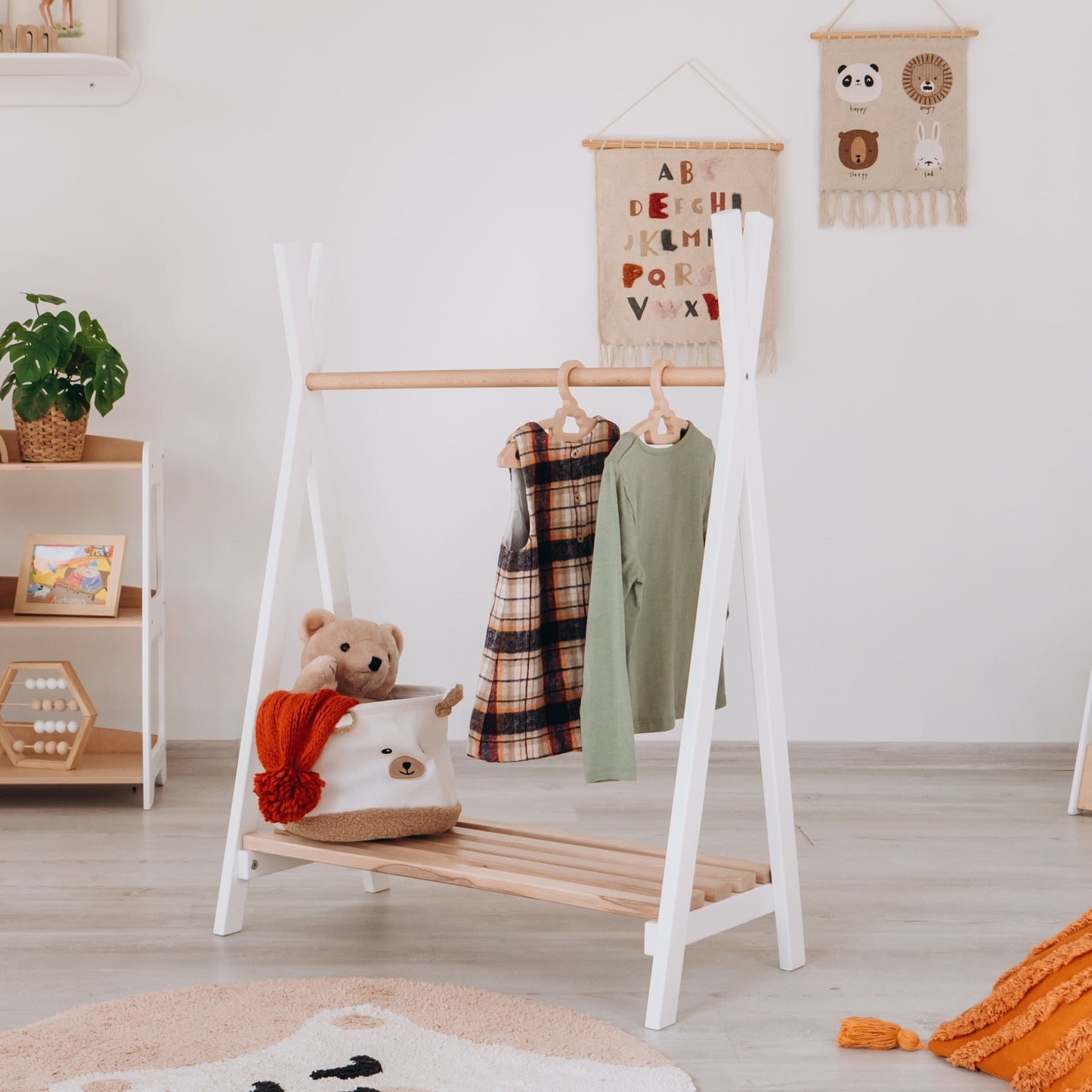 Toddler's Clothes Rack