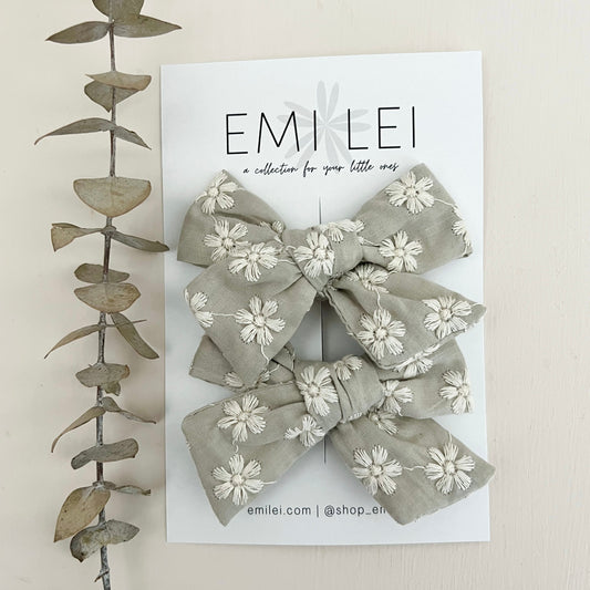 Pigtail Bow Clips