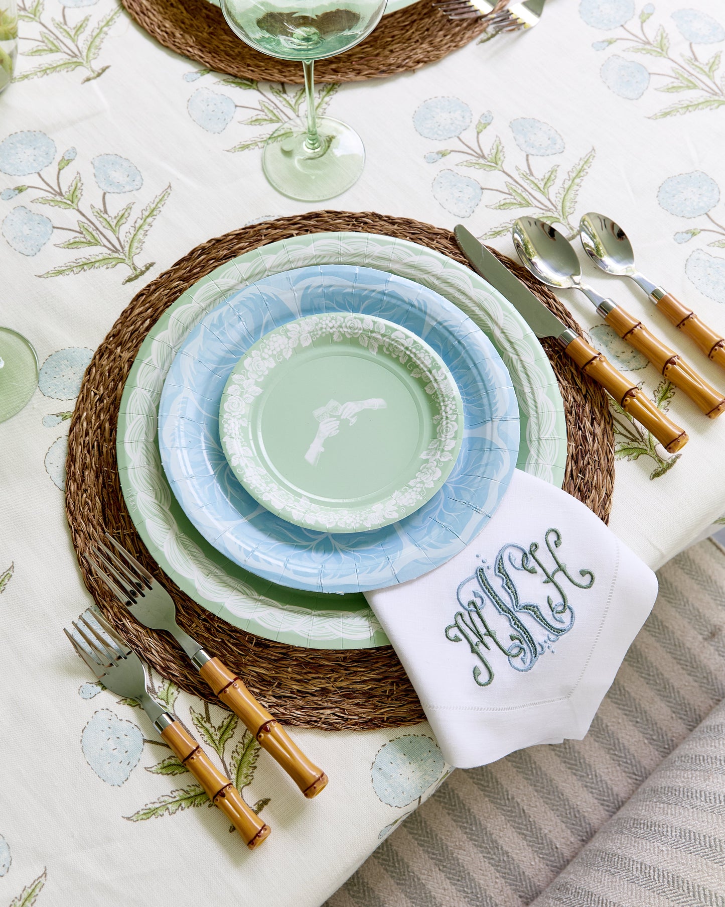Alice Blue Cabbage Dessert Paper Plate - 8 pack