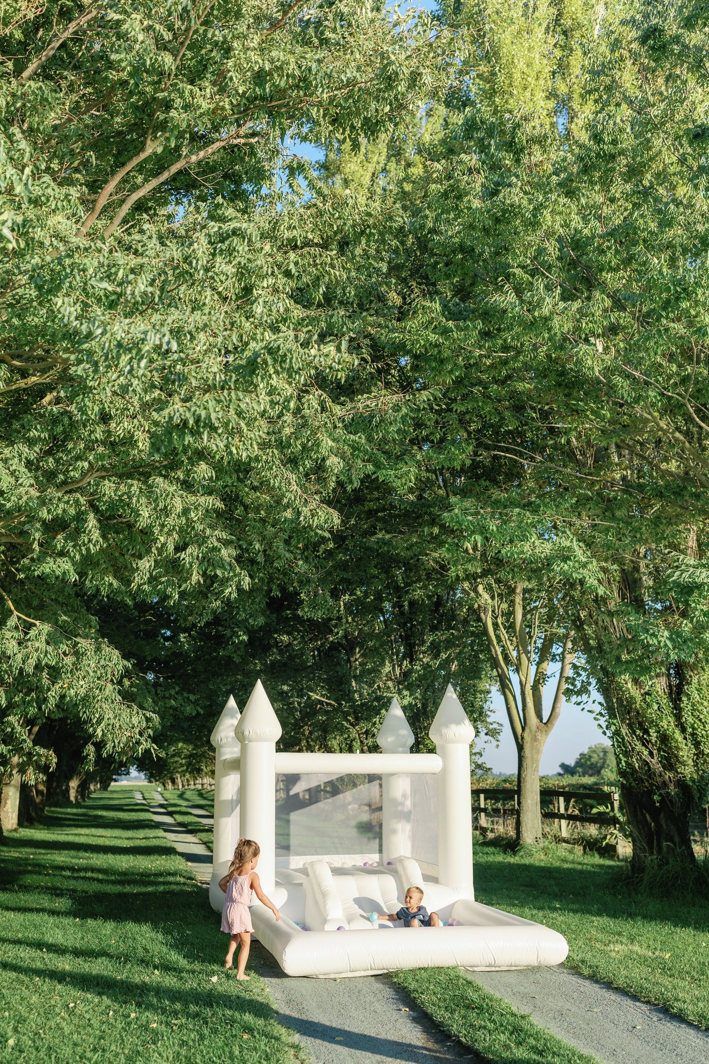 Mini Marcos - White COMBO Bounce House with Ball Pit