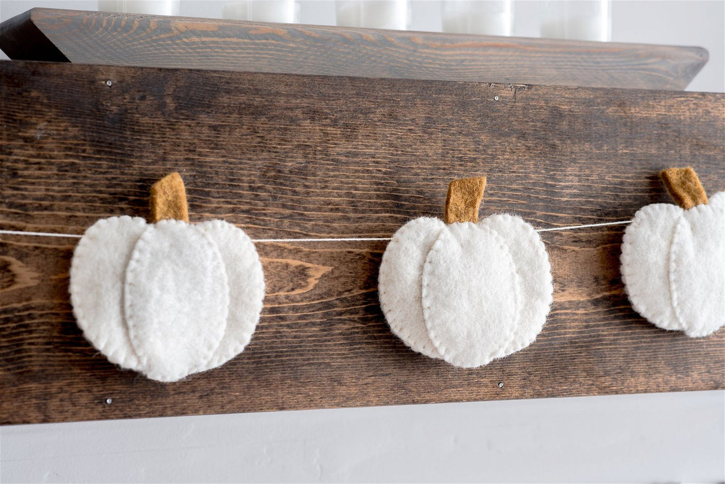 Pumpkin Garland (White)