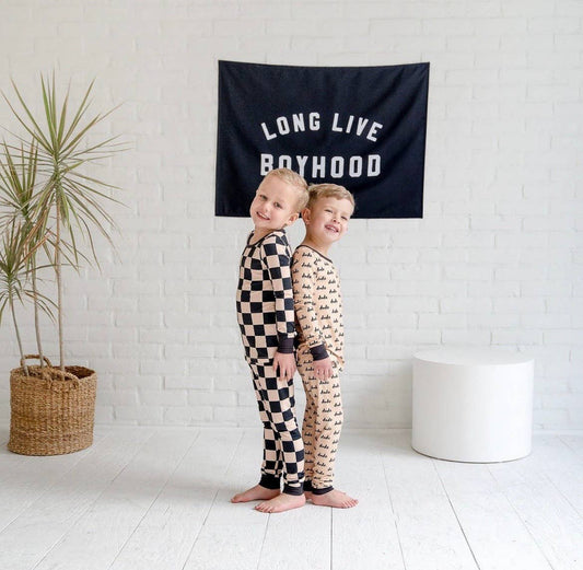 {Black} Long Live Boyhood Banner