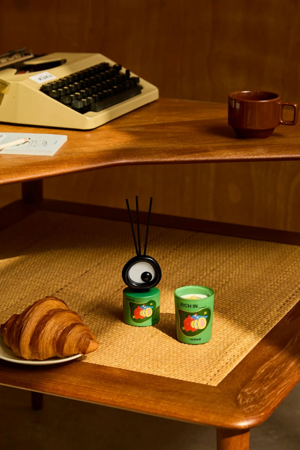 Big Eye Scented Candle & Fragrance Diffuser - Rich in (Woody)