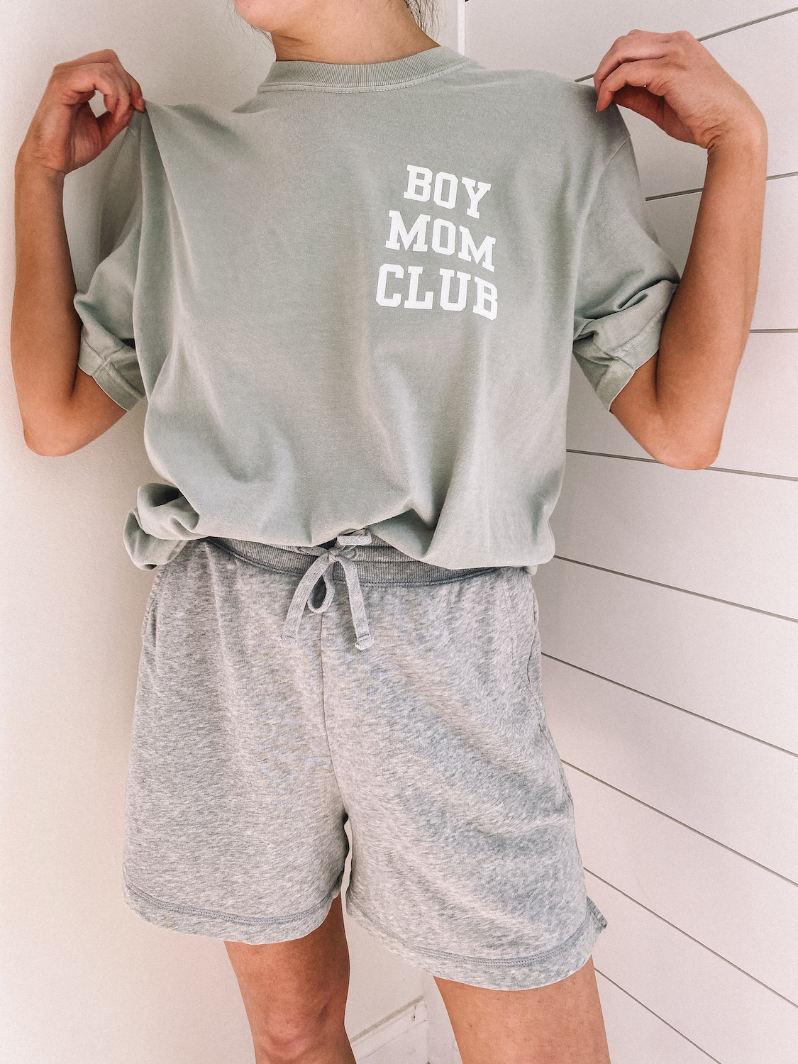 cool aunt club tee