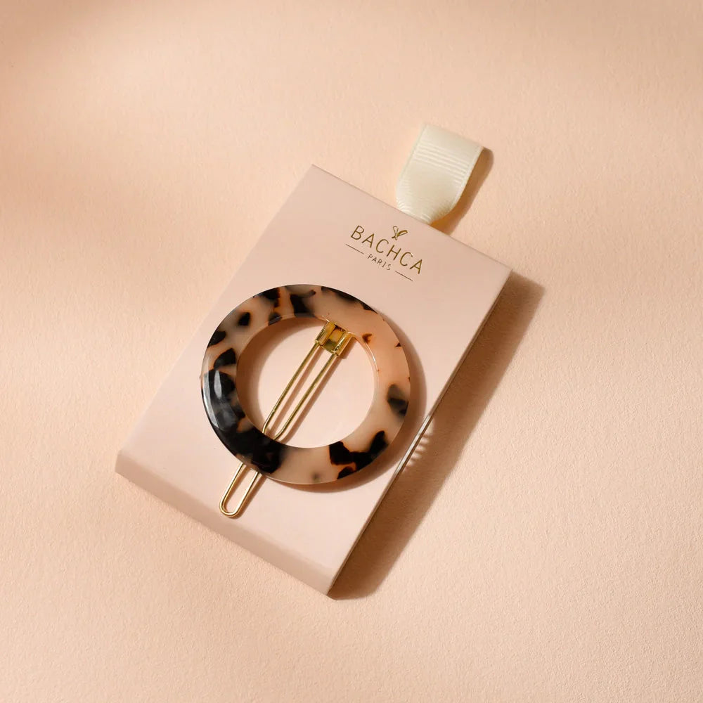 Signature Round Clip