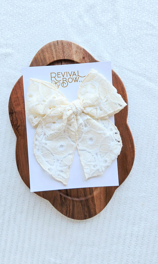 Large Fable Bow on Clip •  Cream Lace