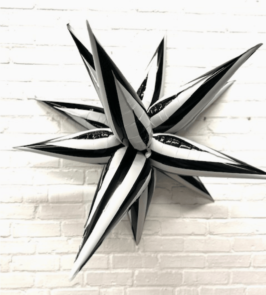Black & White Starburst Cluster Balloon – 40”