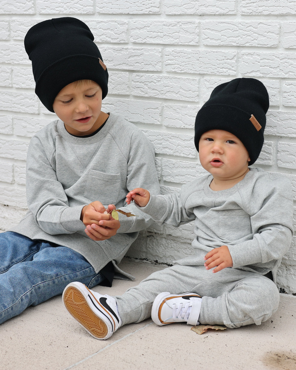 ORGANIC COTTON CREWNECK -  GRAY