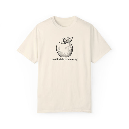 Cool Kids Love Learning Tee