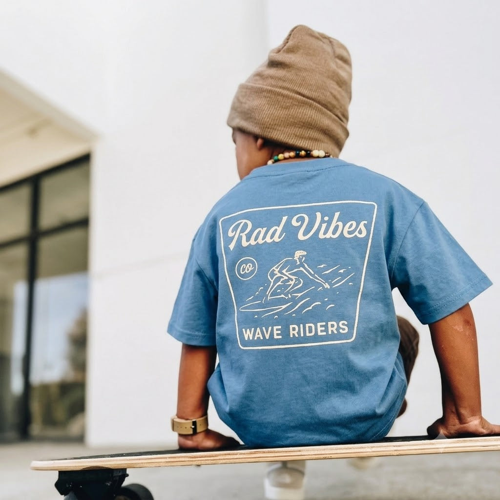 THE MAVERICKS TEE - CLOUD BLUE
