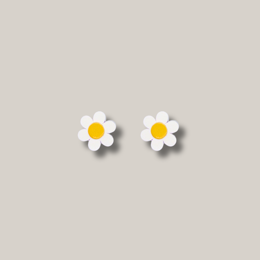 Daisy Flower Stud Earrings // Spring, Summer, Floral, Studs