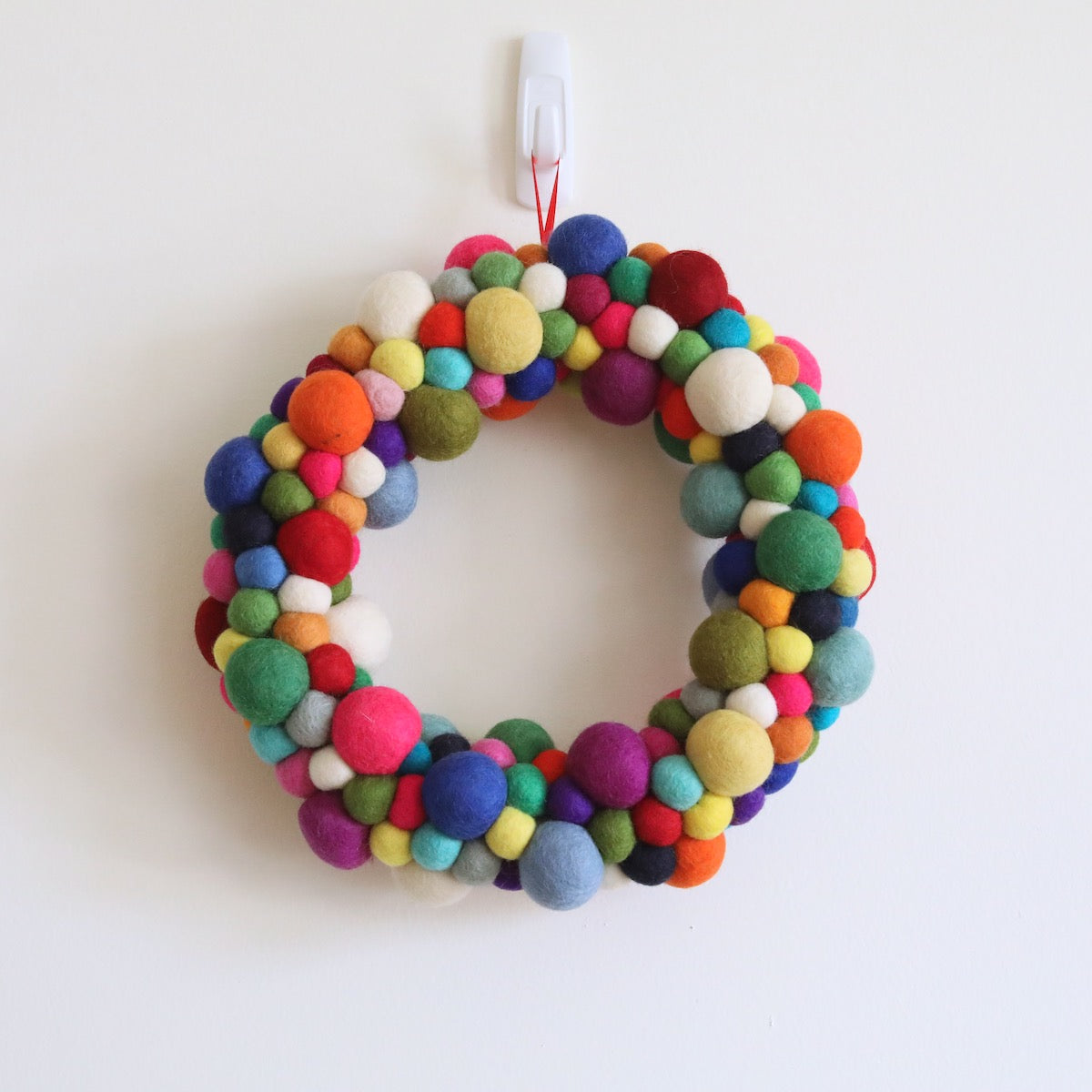 Felt Christmas Wreath - Pompom Bubbles / Rainbow