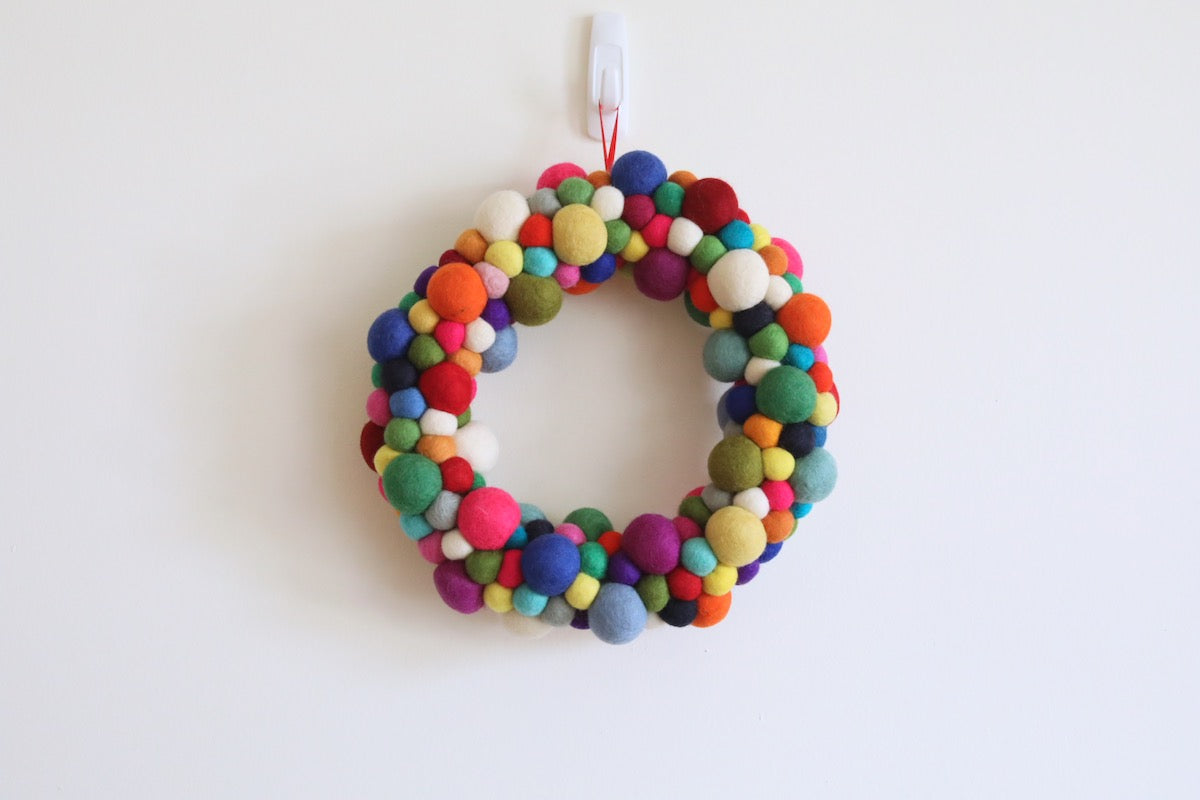 Felt Christmas Wreath - Pompom Bubbles / Rainbow