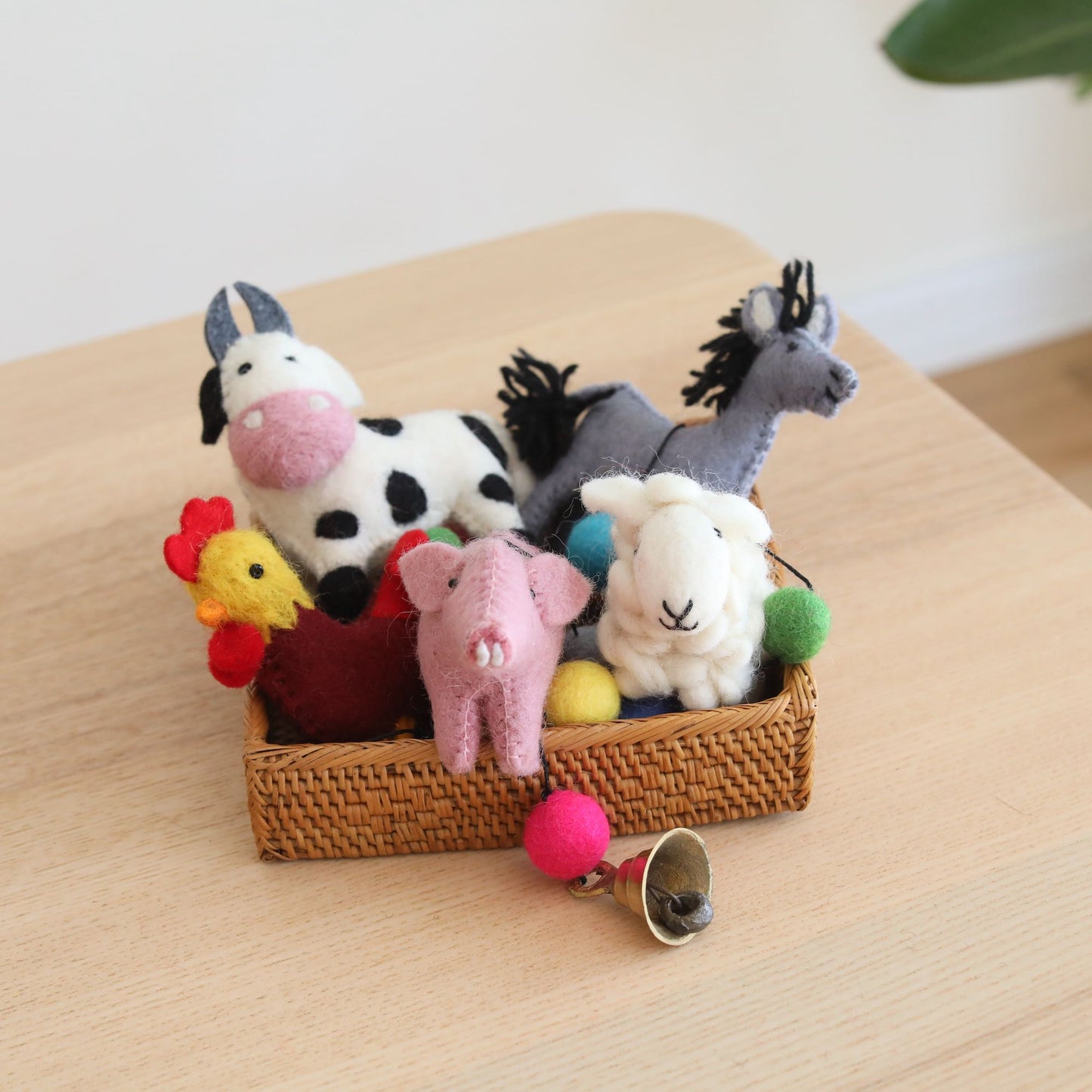 Felt Farmland Animal Garland