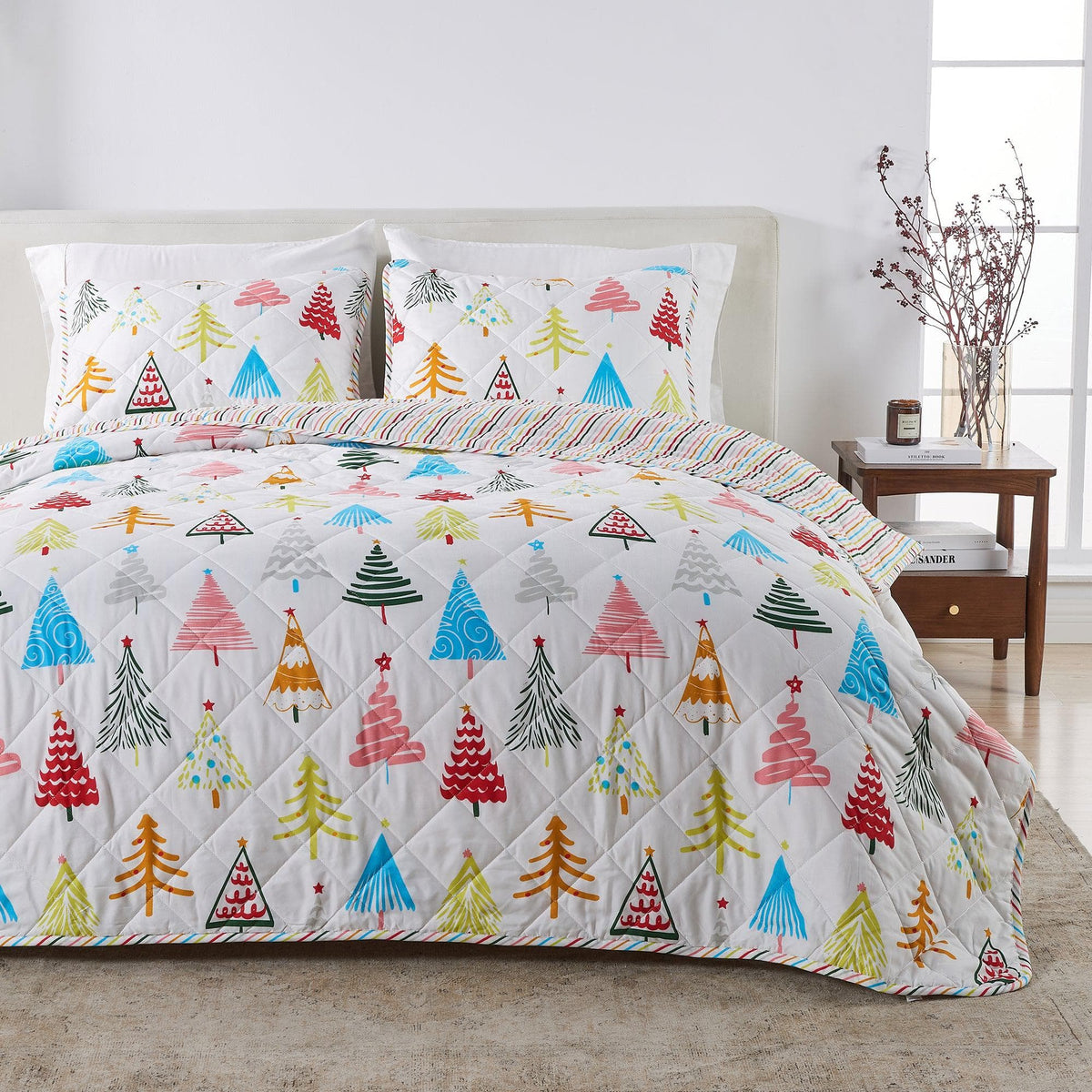 Colorful Holiday Quilt Set - Midnight Magic Collection
