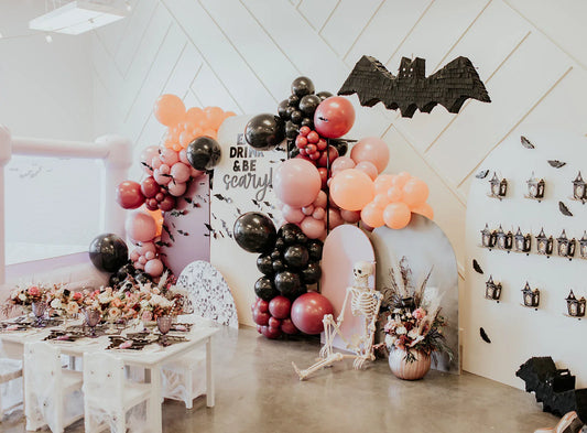 🦇 Freakin’ Bats Piñata – Handmade Halloween Party Decoration & Candy Holder