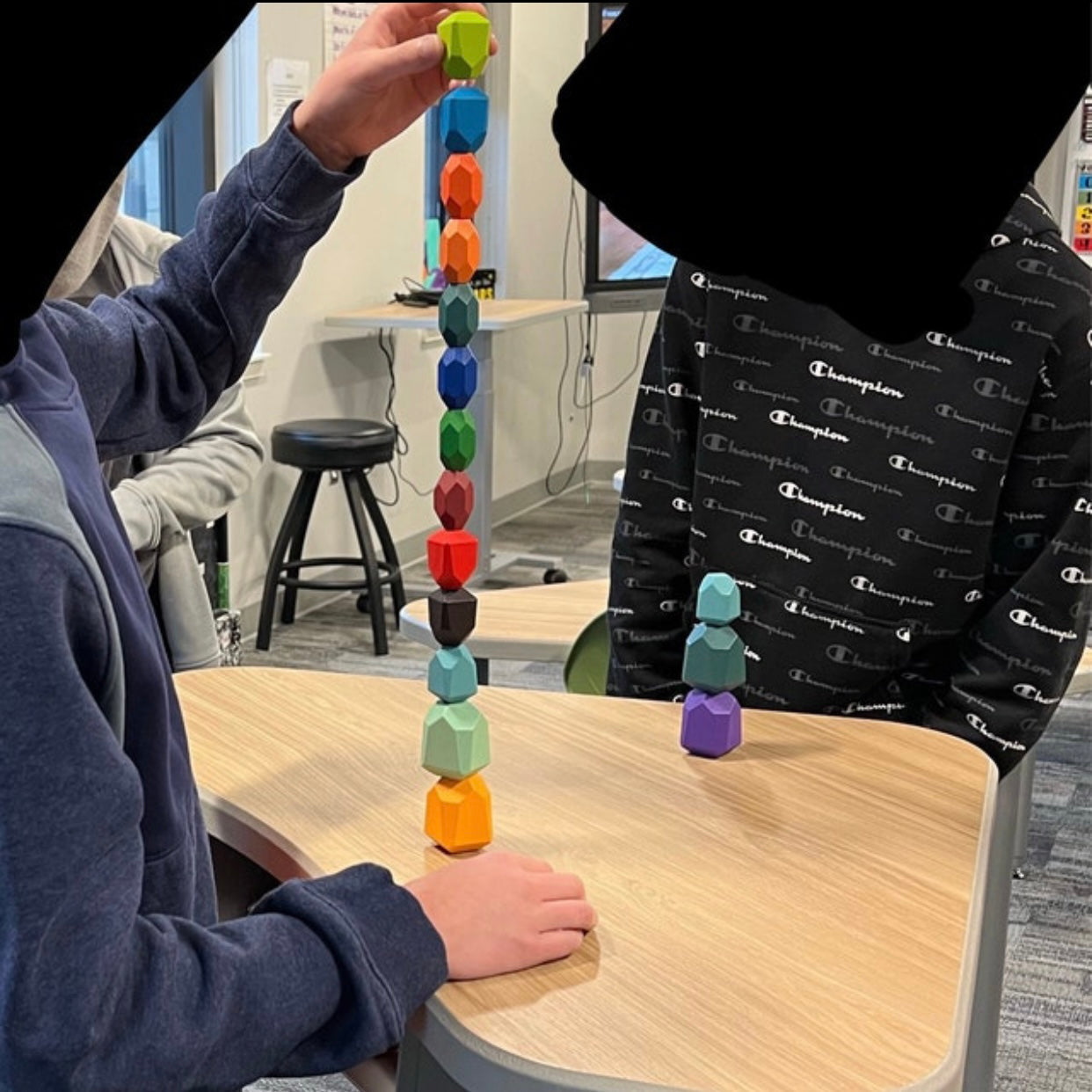 16-Piece Wooden Balancing Stones Stacking Blocks – Primary Colors