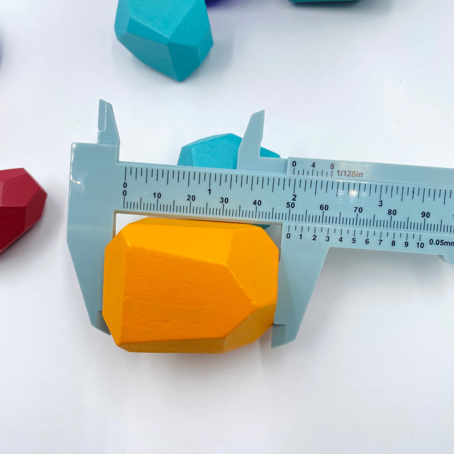 16-Piece Wooden Balancing Stones Stacking Blocks – Primary Colors