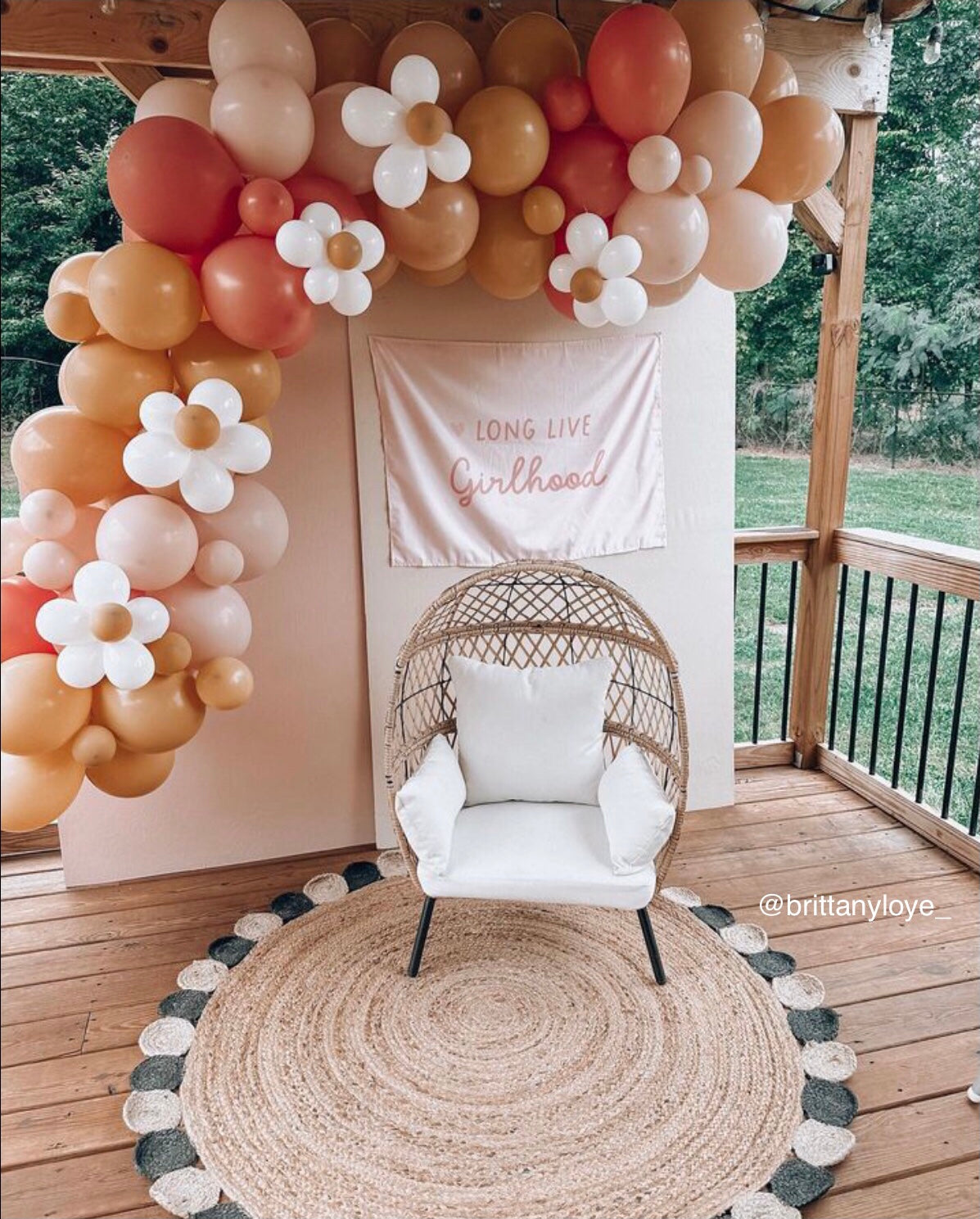 {Petal Pink} Heart Long Live Girlhood Banner