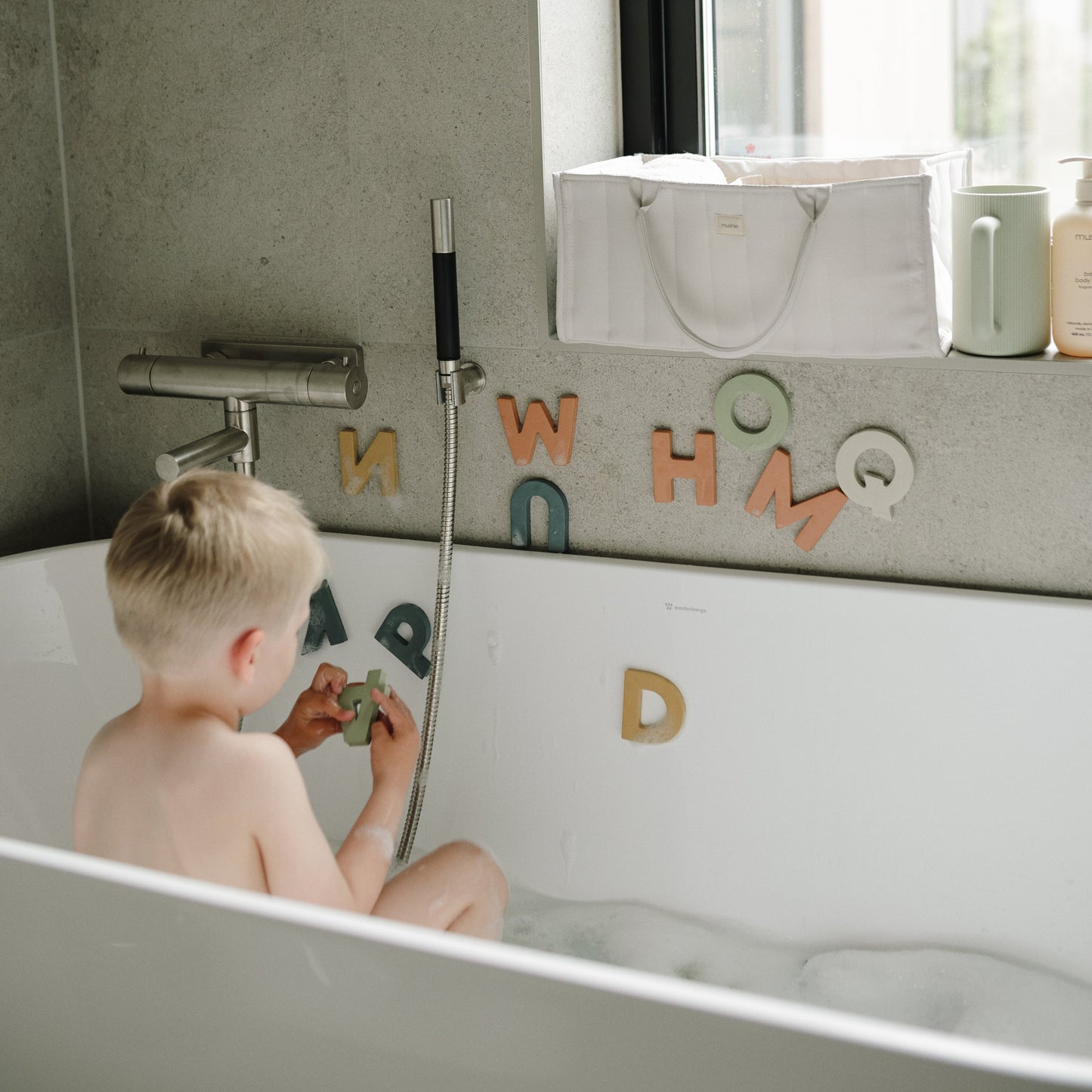 Letters & Numbers Bath Play Set