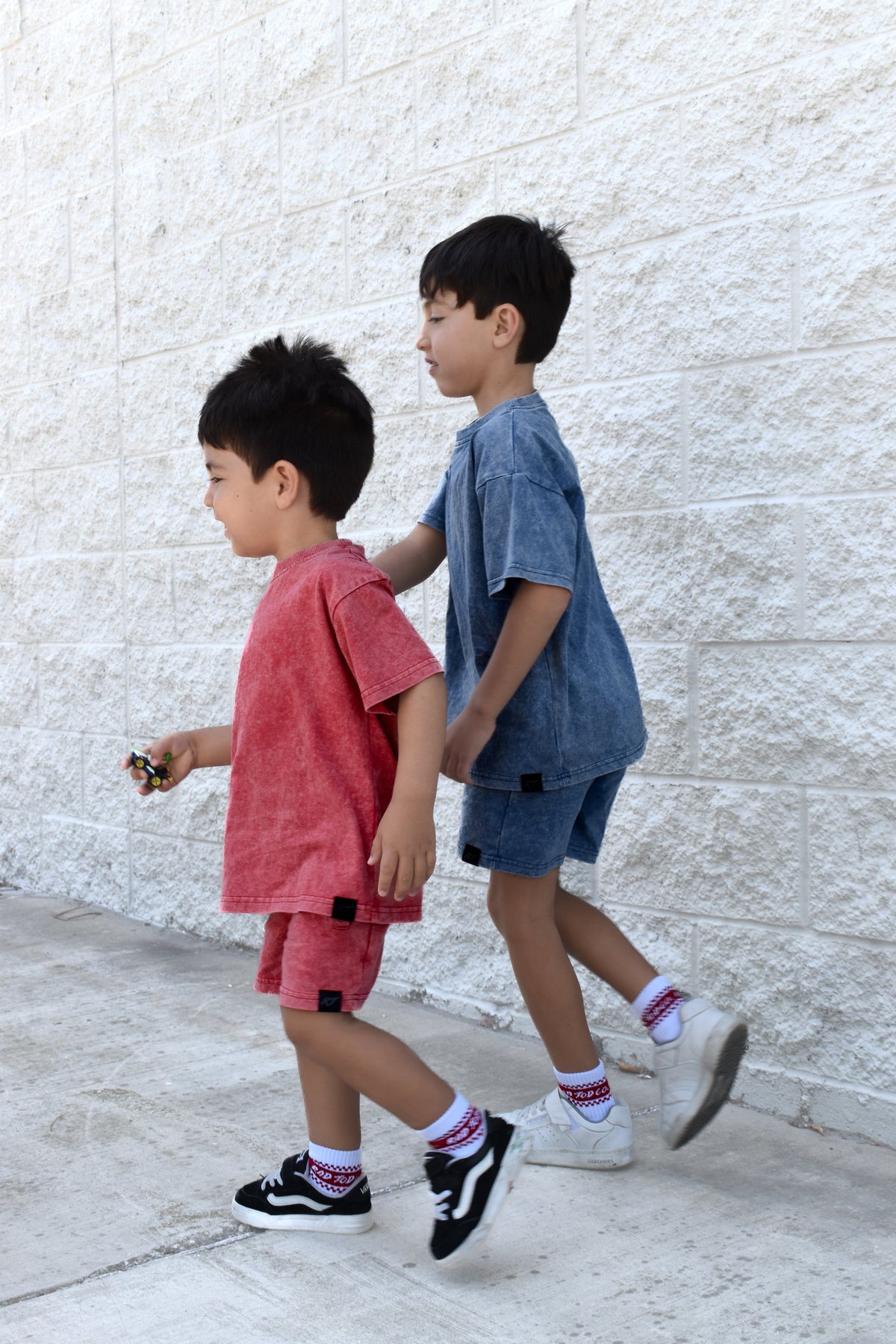 STONE WASH TEE - MUTED RED