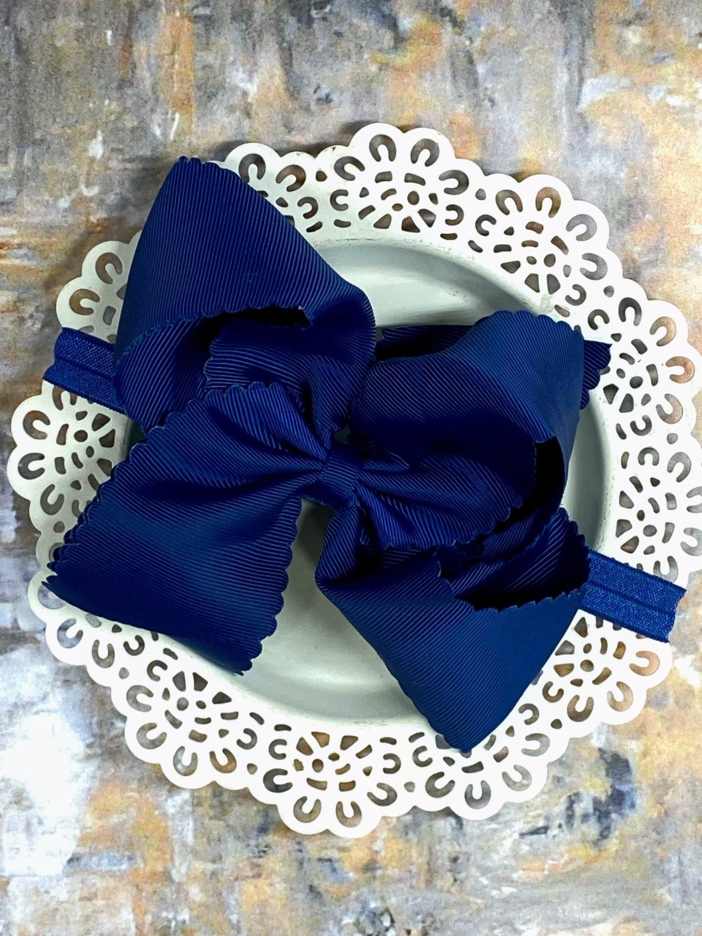 Oversize Scalloped Bows - Alligator Clip - 5.5"