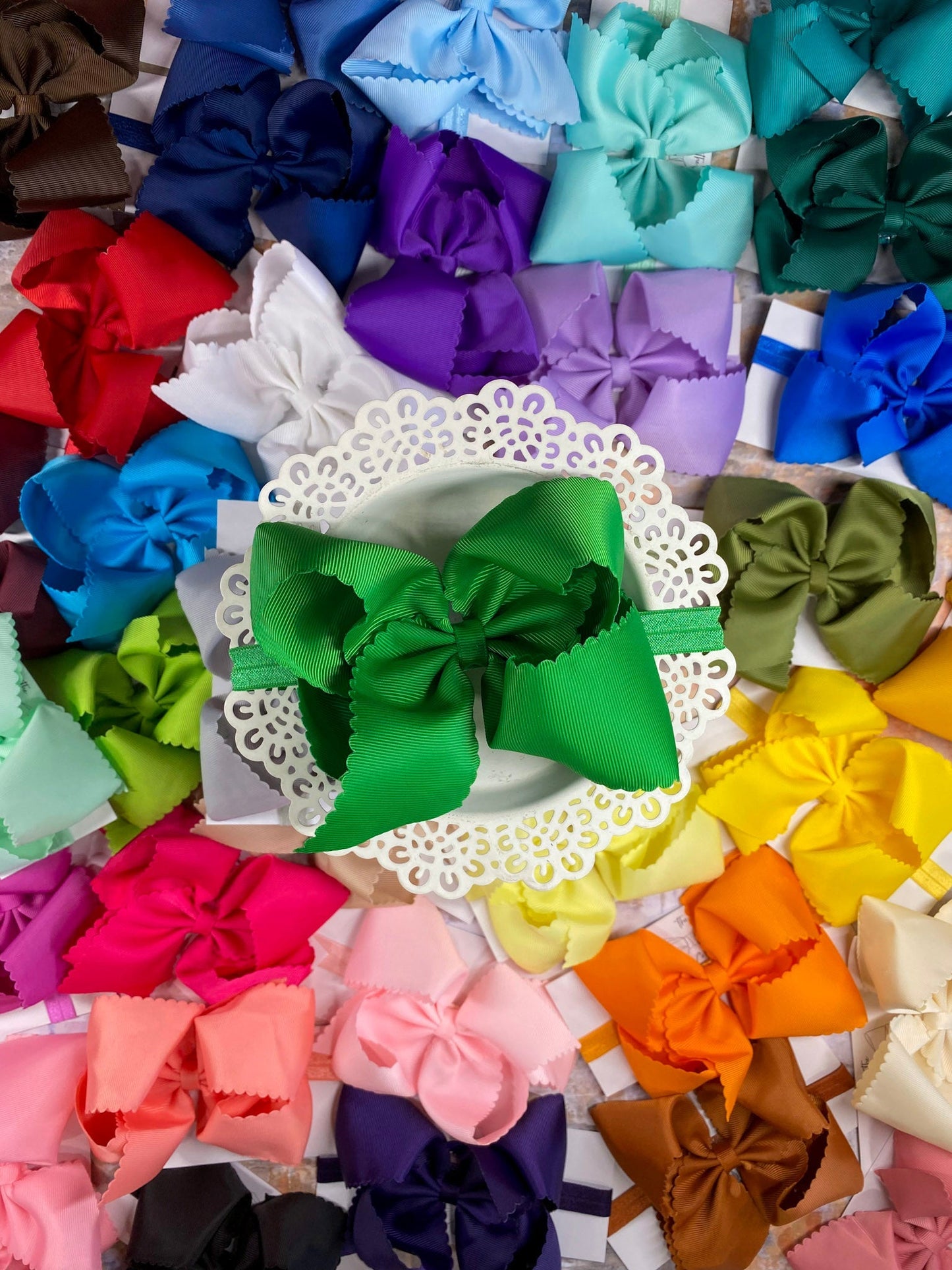 Oversize Scalloped Bows - Alligator Clip - 5.5"