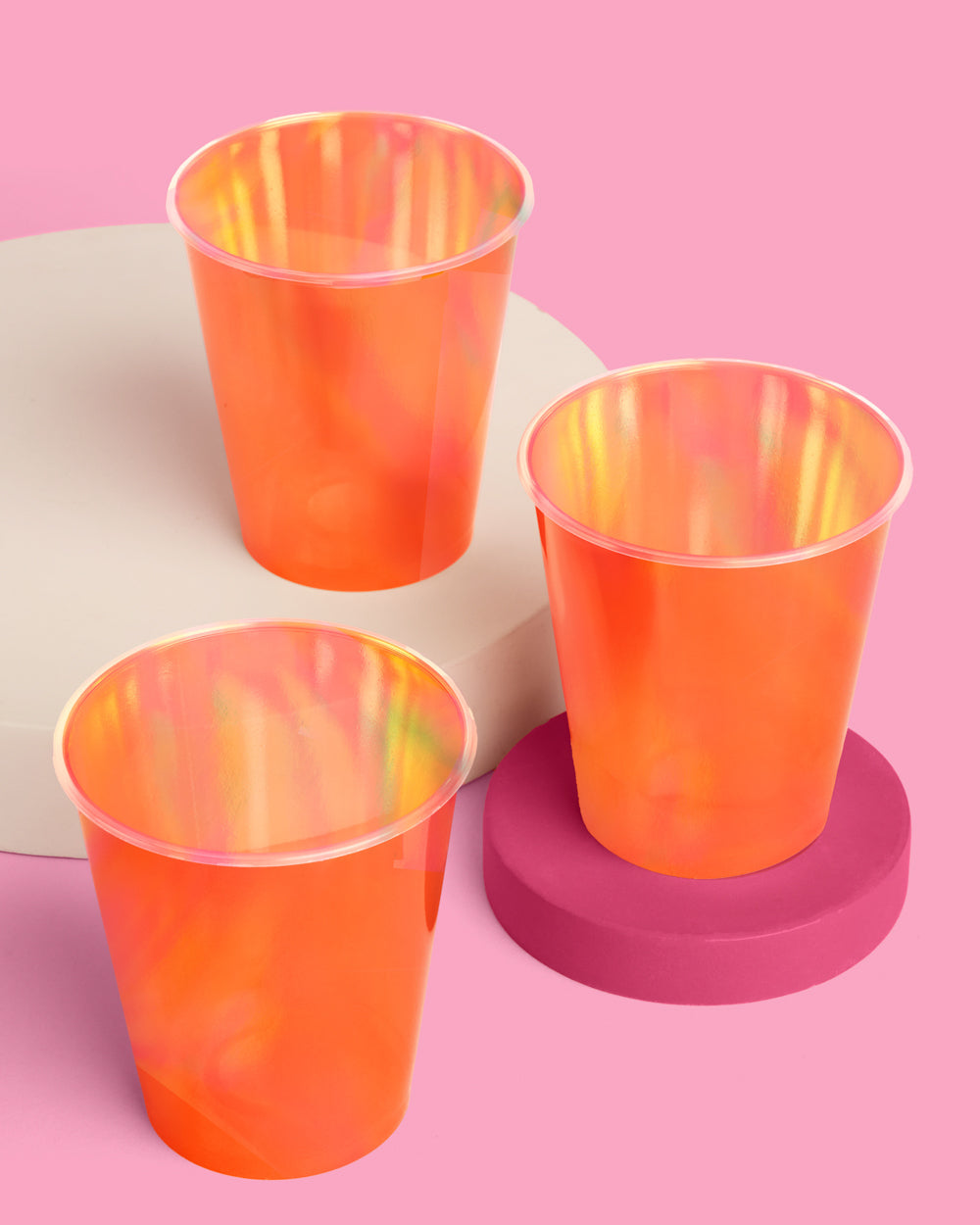 Showgirl Cups - 16 plastic cups