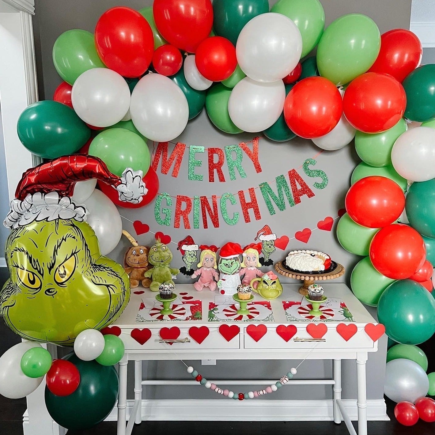 Grinch Christmas Balloon Garland Kit