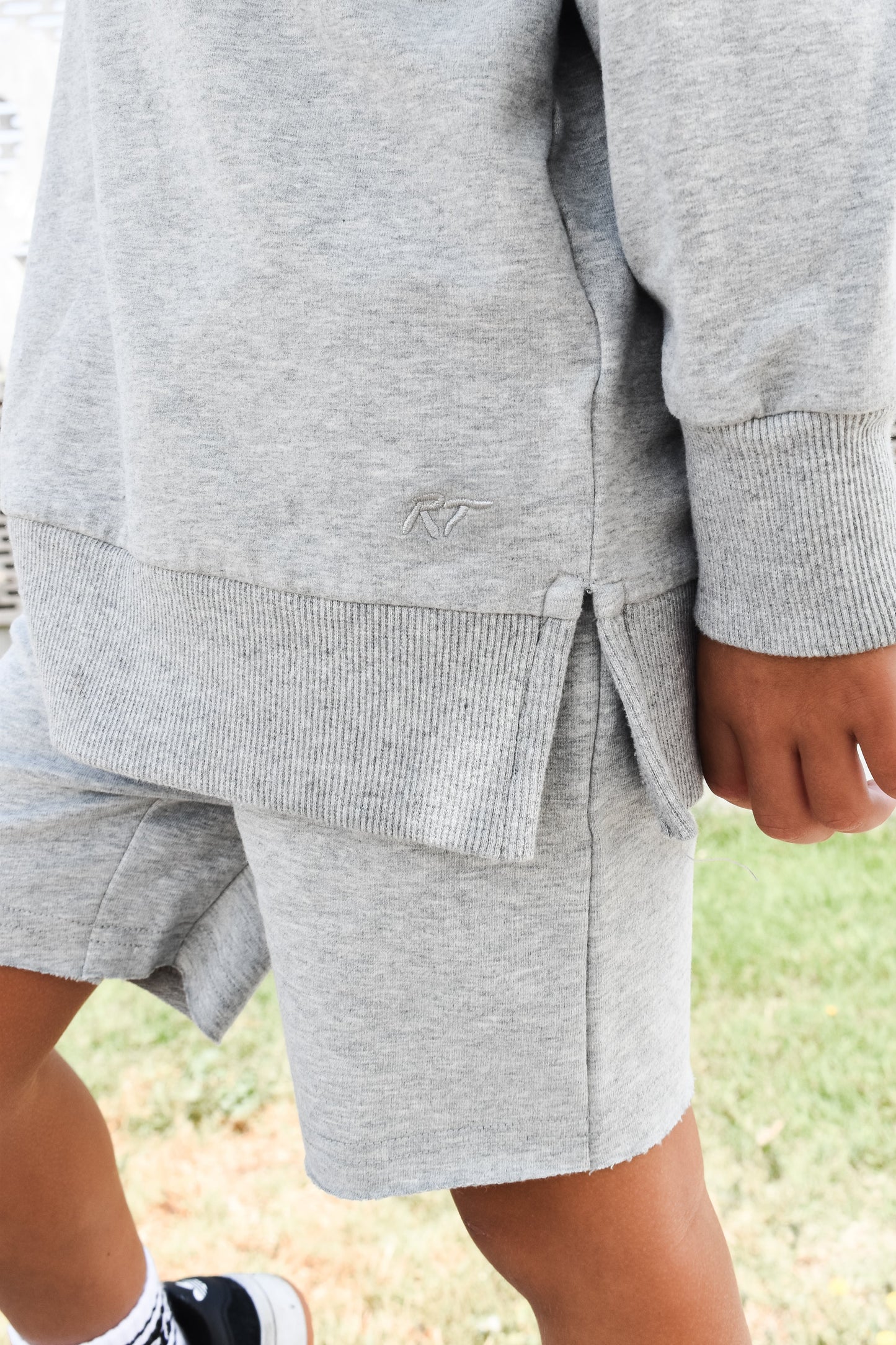ORGANIC COTTON CREWNECK -  GRAY