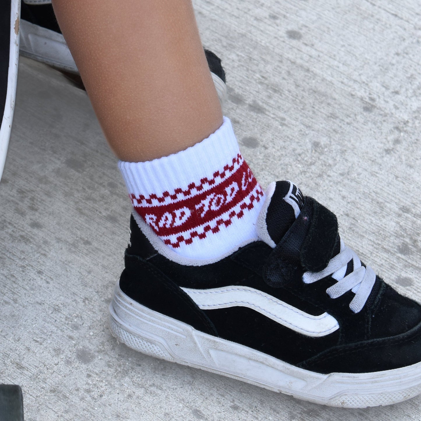 VINTAGE RED CREW TODDLER SOCKS